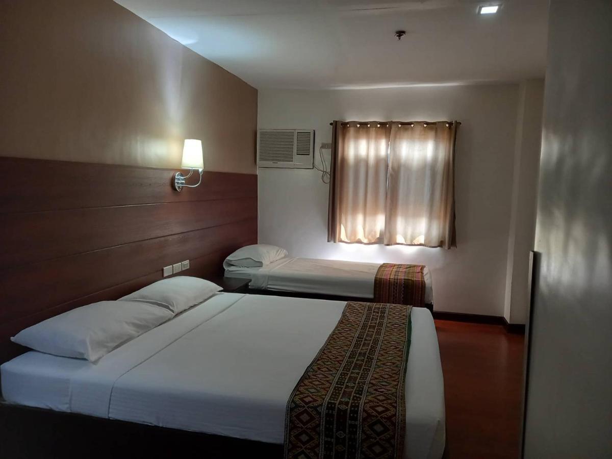 W Hotel Замбоанга Екстериор снимка