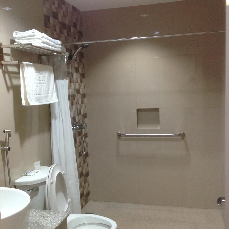 W Hotel Замбоанга Екстериор снимка